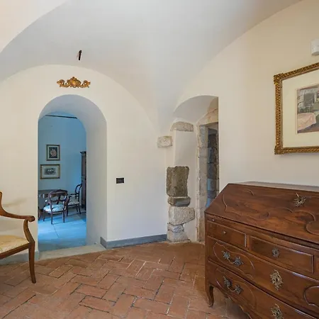 בית נופש Convento La Perla קררה