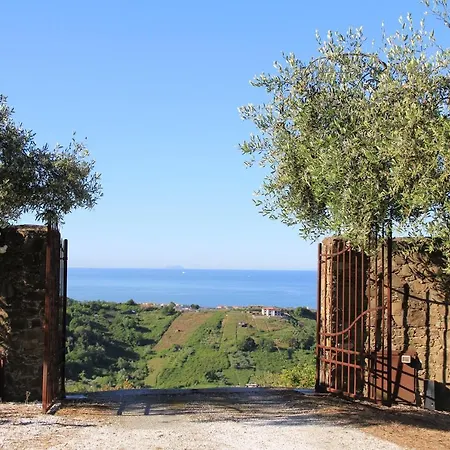 בית נופש Convento La Perla *