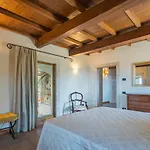 Convento La Perla カッラーラ