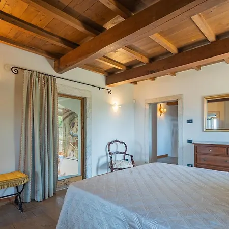 Convento La Perla كارارا